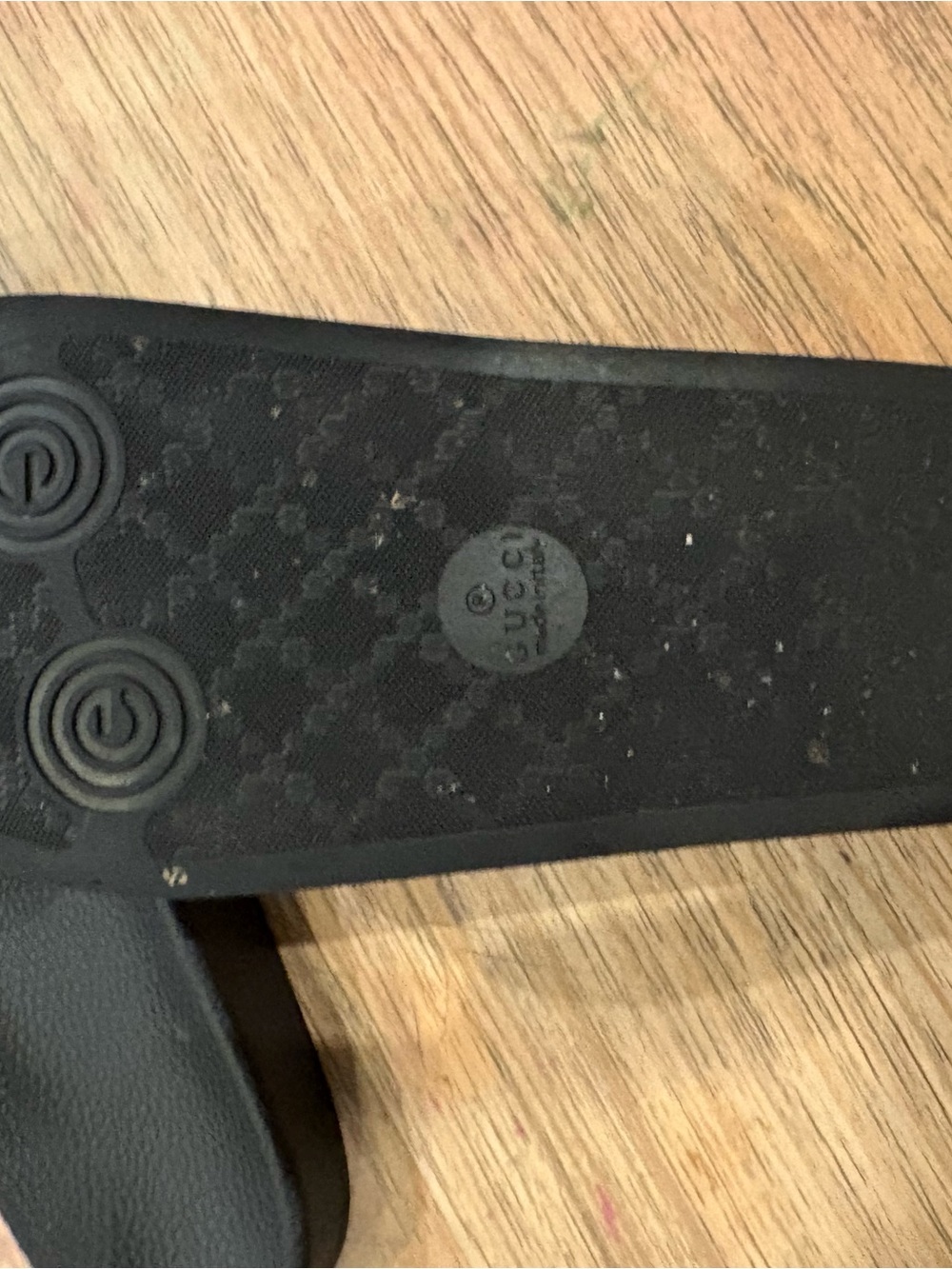 Authentic GUCCI BLOOM SLIDES - Picture 7 of 12